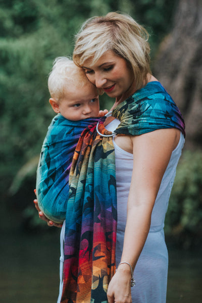 Ringsling, Jacquard Weave (100% cotton), with gathered shoulder - SWALLOWS RAINBOW DARK - standard 1.8m